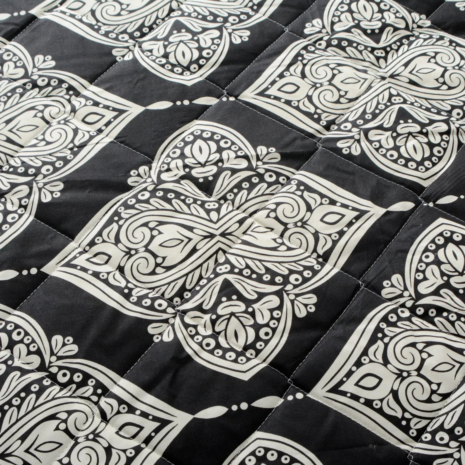 SIGNATURE BLACKO COTTON COMFORTER SET-7PCS - Image 6